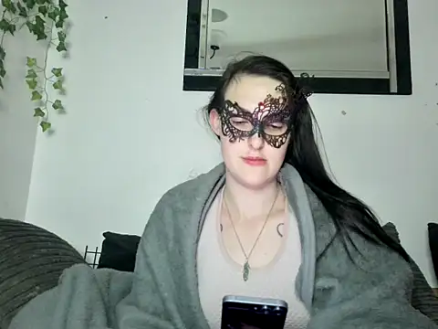 LexiSnowUK online show from 01-08-25, 09:32