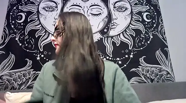 LexiSnowUK online show from 02-26-25, 09:42