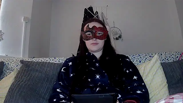 Snapshot of LexiSnowUK chatting on 01-14-26, 10:10 LexiSnowUK online show from 01-14-26, 10:10