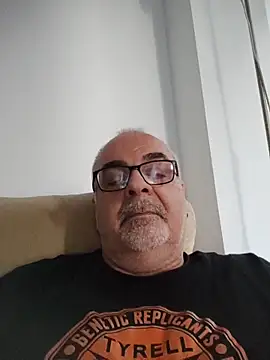 Satiro Sevilla online show from 04-18-26, 07:07