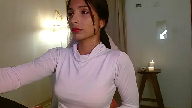 AnnitaSerna  online show from 04-08-26, 03:50