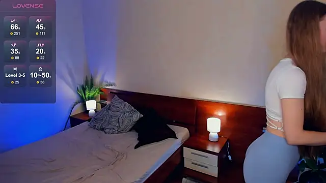 EsmaCarll online show from 12-21-24, 08:10