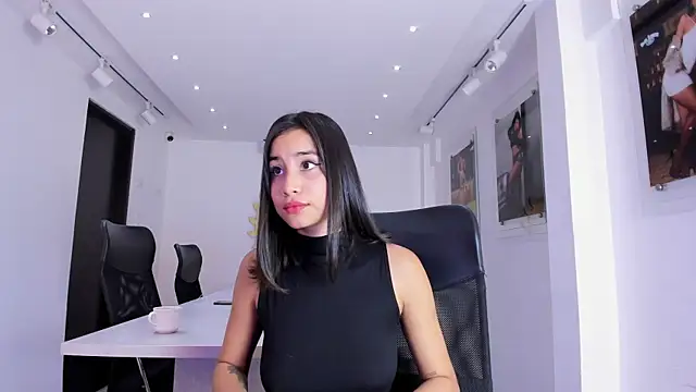 NairobiLee online show from 09-10-25, 11:21