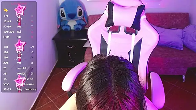 evie cloud online show from 12-11-24, 03:24