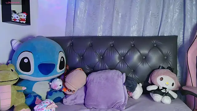 Snapshot of evie_cloud chatting on 02-27-26, 09:04 evie cloud online show from 02-27-26, 09:04