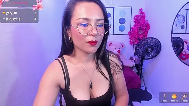 Snapshot of Tiara_rr chatting on 12-07-24, 06:37 Tiara rr online show from 12-07-24, 06:37