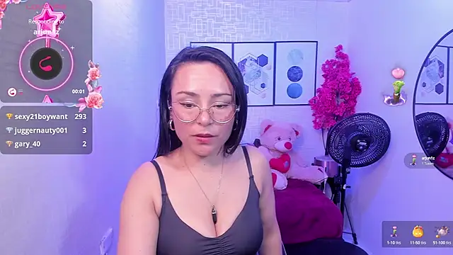 Snapshot of Tiara_rr chatting on 12-07-24, 09:44 Tiara rr online show from 12-07-24, 09:44