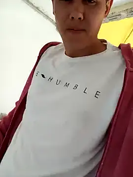 Mateus3040 online show from 09-26-25, 03:05