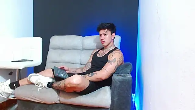 JUSTIN FULLER1 online show from 03-25-26, 03:34