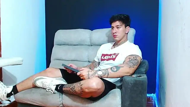 JUSTIN FULLER1 online show from 05-27-26, 03:03