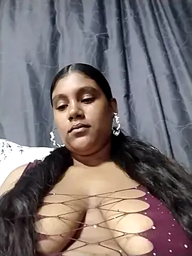 Lilmisskay18 online show from 04-08-26, 01:11