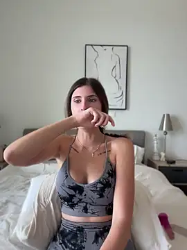 emma05 online show from 05-23-26, 07:02