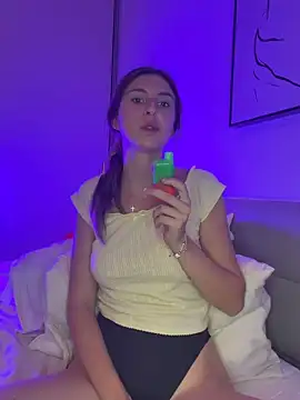 emma05 online show from 05-28-26, 06:16