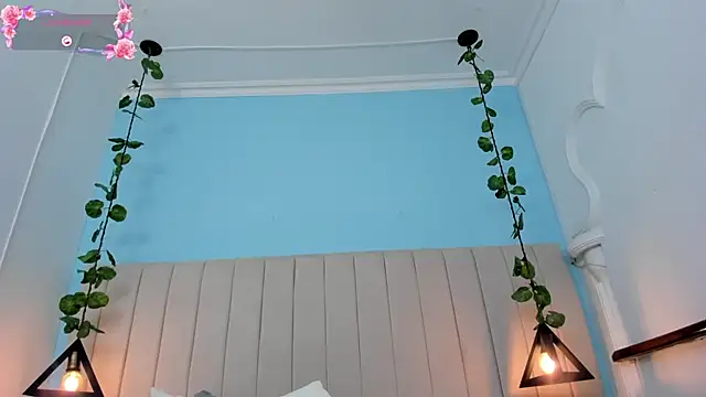 JulianaWaldo online show from 03-22-25, 09:42