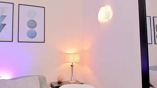 JulianaWaldo online show from 09-29-25, 02:55