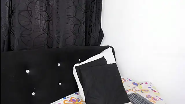 skaysanchez1 online show from 03-17-25, 03:07