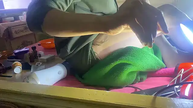 emylolo9 online show from 12-08-24, 11:08