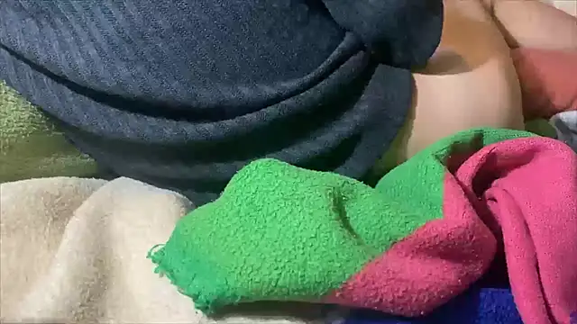 emylolo9 online show from 12-15-24, 07:31