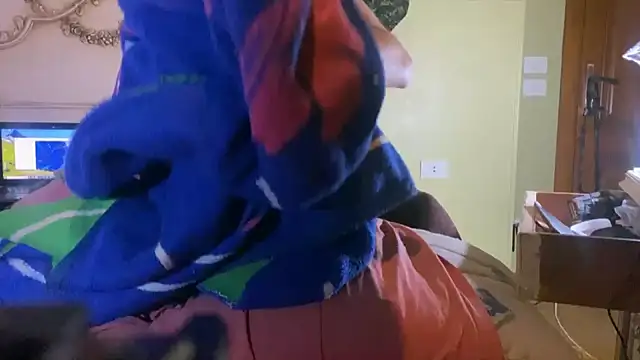 emylolo9 online show from 12-17-24, 10:00