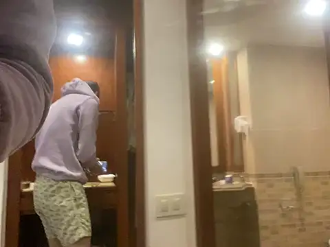 emylolo9 online show from 01-26-25, 11:39