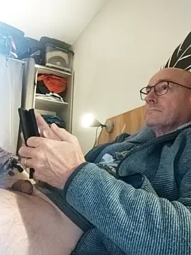 bogland33 online show from 10-29-25, 08:10