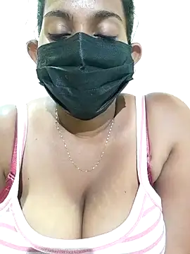 Snapshot of kumaricapalsex2 chatting on 02-15-25, 05:17 kumaricapalsex2 online show from 02-15-25, 05:17