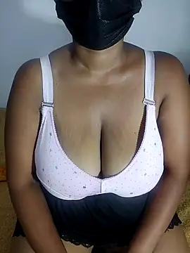 Snapshot of kumaricapalsex2 chatting on 11-20-25, 06:40 kumaricapalsex2 online show from 11-20-25, 06:40