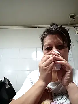 carolina linarez69 online show from 05-16-26, 11:57