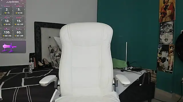 kinky polar online show from 02-18-26, 03:46