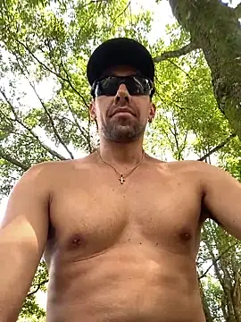 Snapshot of dantedesirexx chatting on 01-22-25, 07:03 dantedesirexx online show from 01-22-25, 07:03