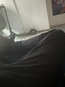 Snapshot of Y2S92 chatting on 03-09-26, 11:47 Y2S92 online show from 03-09-26, 11:47