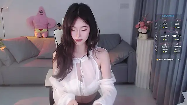 YiJin-a online show from 12-06-24, 01:44