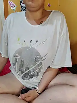 Snapshot of paula_thompson2 chatting on 02-16-25, 12:21 paula thompson2 online show from 02-16-25, 12:21