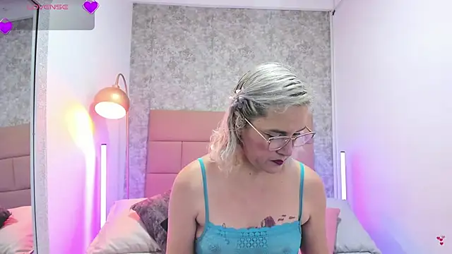CarolinaGlamour online show from 05-19-26, 11:16