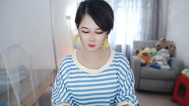 Snapshot of Fan_ting chatting on 07-20-26, 02:37 Fan ting online show from 07-20-26, 02:37