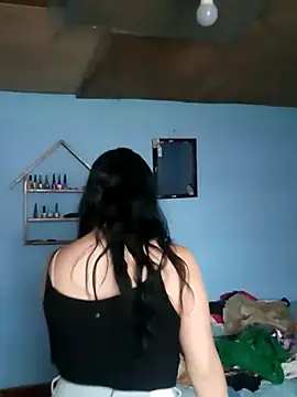 Elvishcassie  online show from 11-30-25, 06:45