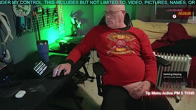 Snapshot of Pilot_Dave_69 chatting on 12-04-25, 05:28 Pilot Dave 69 online show from 12-04-25, 05:28