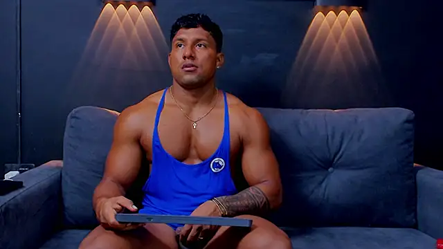 Snapshot of CallumMuscle chatting on 02-11-25, 04:55 CallumMuscle online show from 02-11-25, 04:55