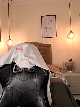 evafoxs online show from 12-03-25, 08:51