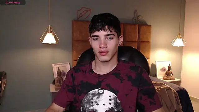 AlejooTwink online show from 02-08-25, 11:45