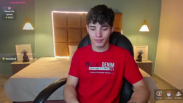 AlejooTwink online show from 11-09-25, 02:21