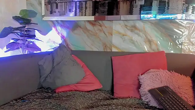 Layla 707 online show from 03-14-25, 02:53