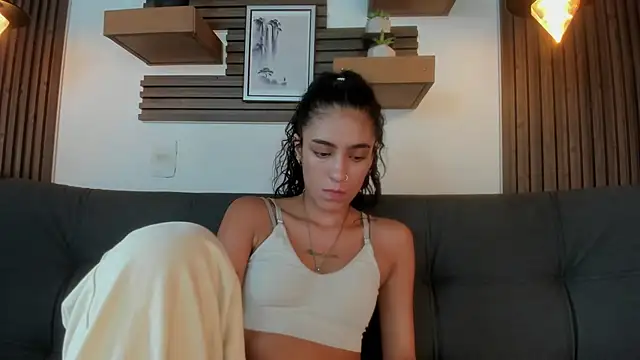 Layla 707 online show from 09-15-25, 10:10