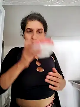Snapshot of siri_duque chatting on 02-10-25, 02:37 siri duque online show from 02-10-25, 02:37