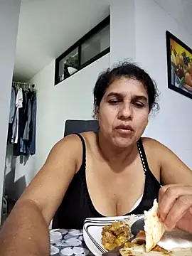 Snapshot of siri_duque chatting on 02-12-25, 10:48 siri duque online show from 02-12-25, 10:48