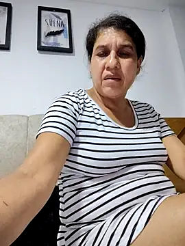 Snapshot of siri_duque chatting on 02-20-25, 01:36 siri duque online show from 02-20-25, 01:36