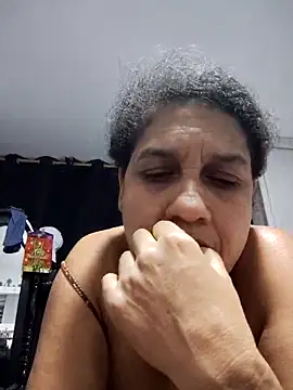 Snapshot of siri_duque chatting on 02-24-25, 01:02 siri duque online show from 02-24-25, 01:02