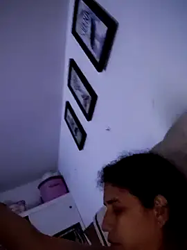 Snapshot of siri_duque chatting on 02-25-25, 06:31 siri duque online show from 02-25-25, 06:31