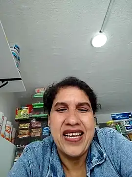 Snapshot of siri_duque chatting on 02-28-25, 02:20 siri duque online show from 02-28-25, 02:20