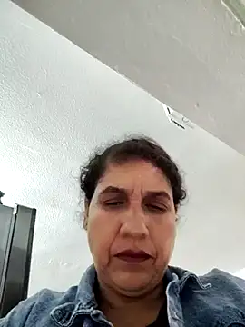 Snapshot of siri_duque chatting on 03-12-25, 04:13 siri duque online show from 03-12-25, 04:13